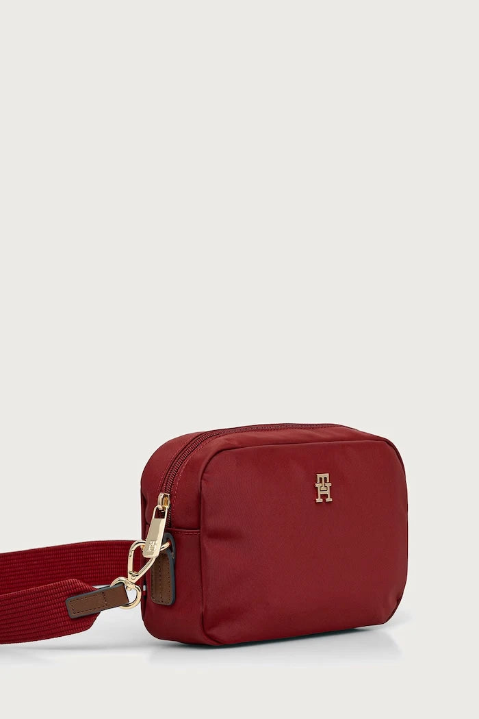 Tommy Hilfiger ayarlanabilir saplı kadın çantası