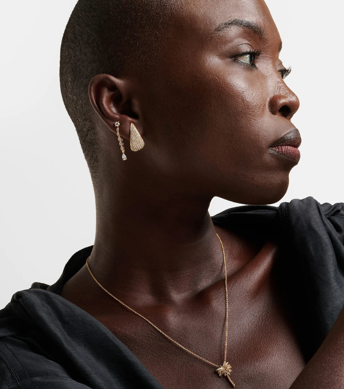 Anita Ko - Claw 18kt gold earrings with diamonds