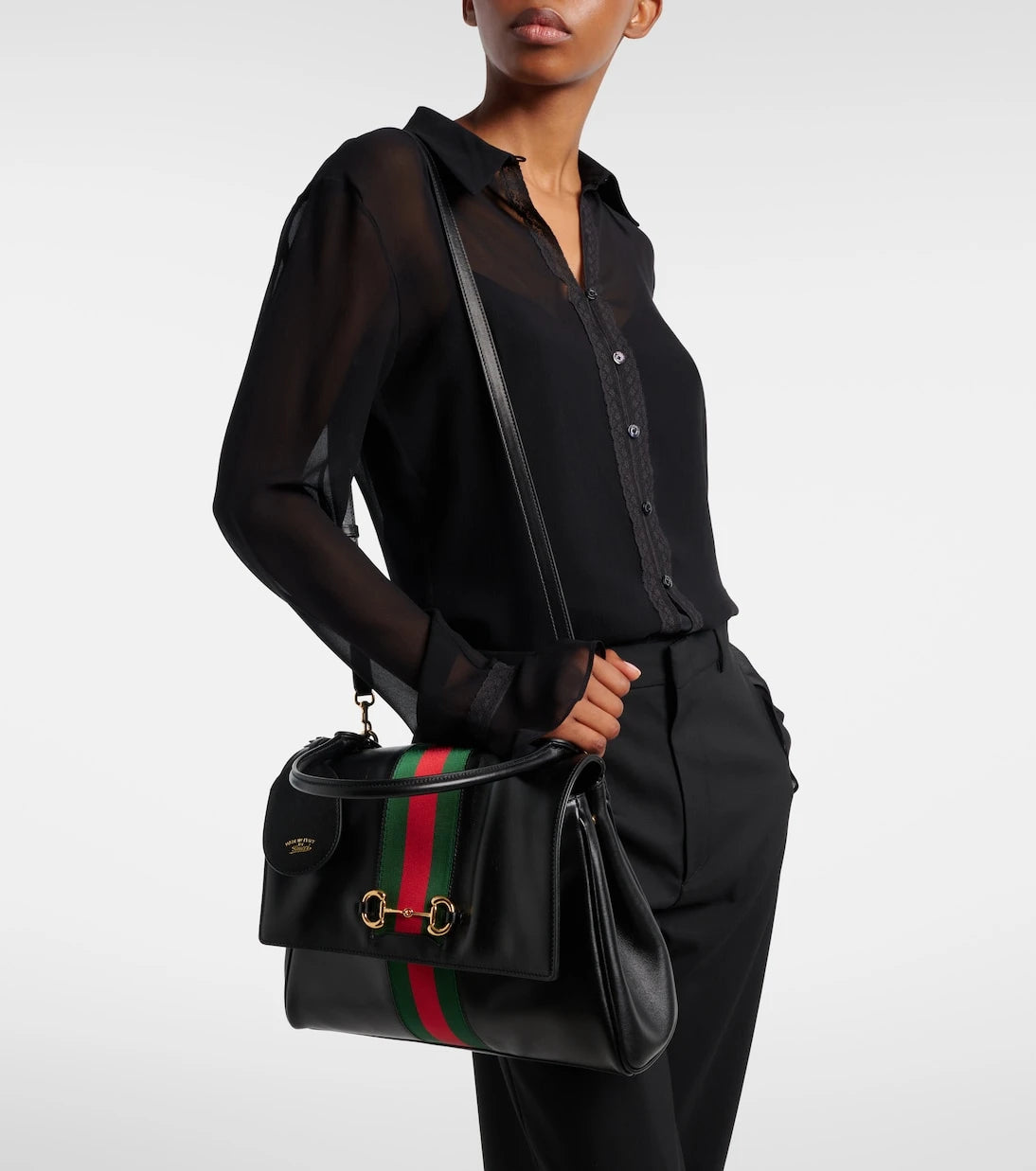 Gucci - حقيبة توت متوسطة من الجلد طراز Paparazzo