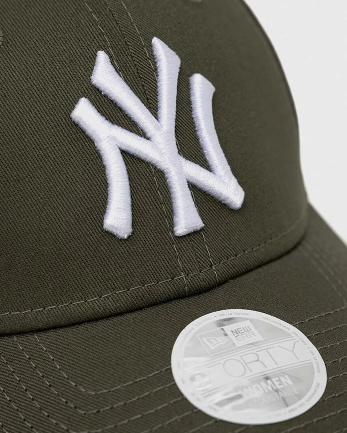 Шапка с козирка New Era LEAGUE ESSENTIAL 9FORTY®