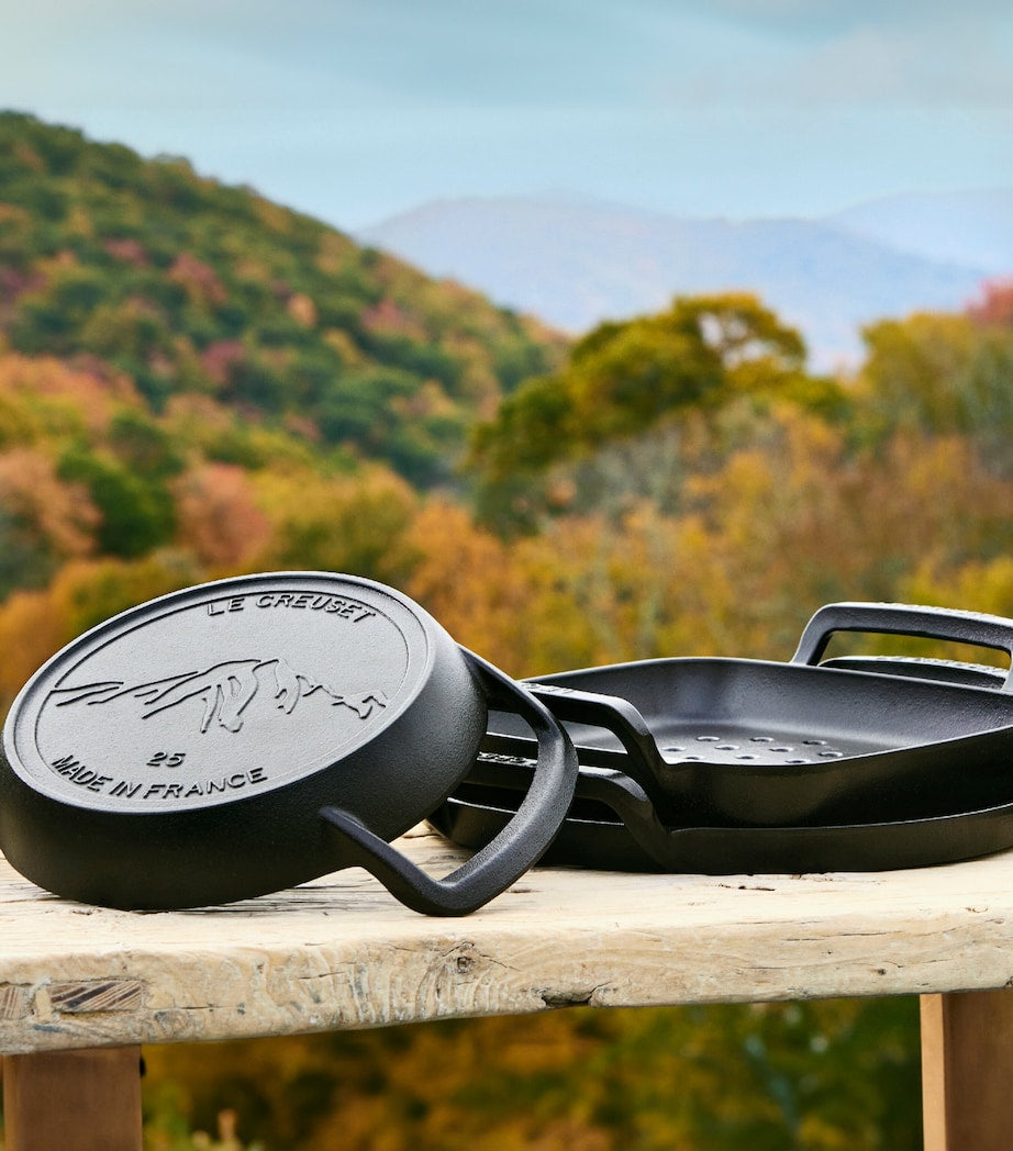 Cast Iron Outdoor Collection Round Skillet (25cm)