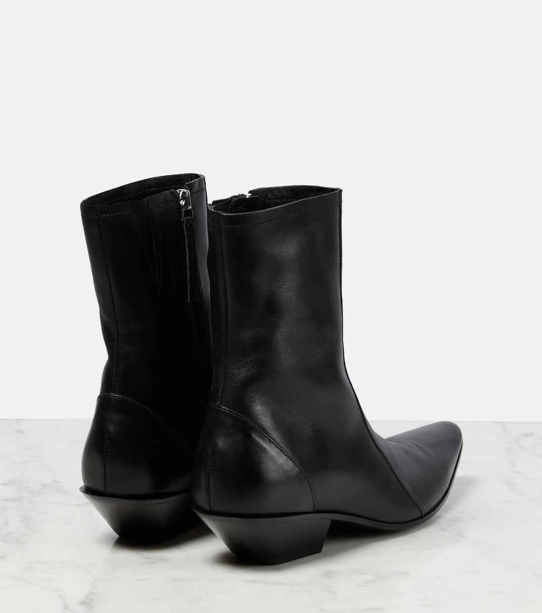 Acne Studios - جزمة رعاة البقر الجلدية