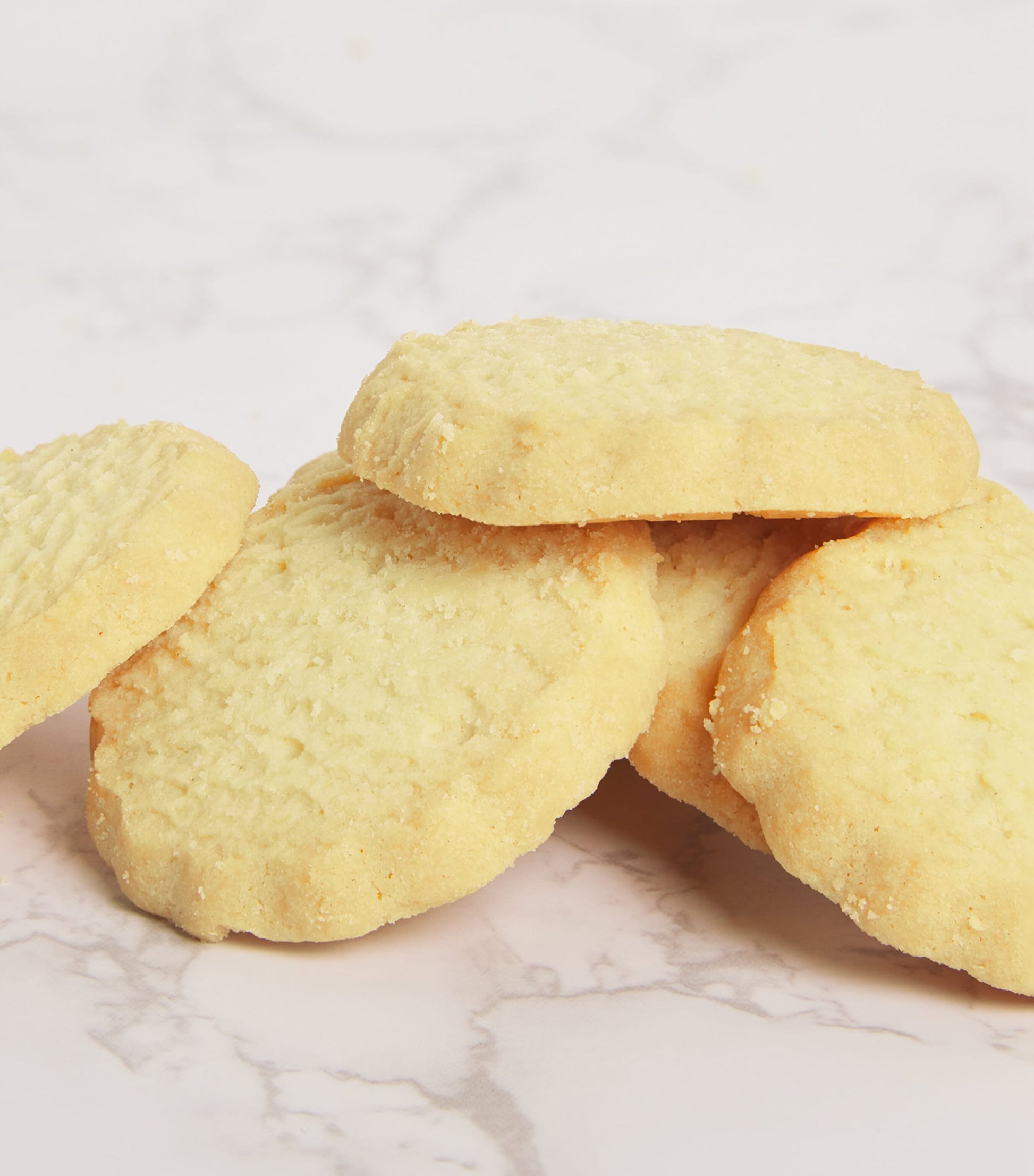 Harrods All-Butter Scottish Shortbread Rounds with Mediterranean Lemon (200g)