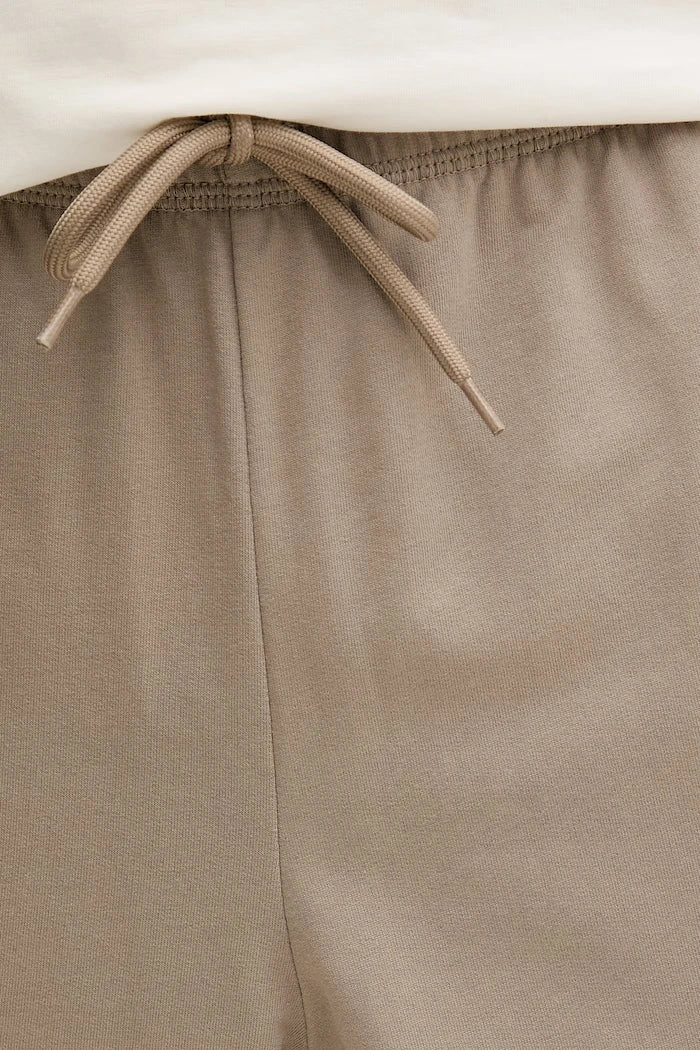 EA7 Emporio Armani erkek pamuklu kısa pantolon