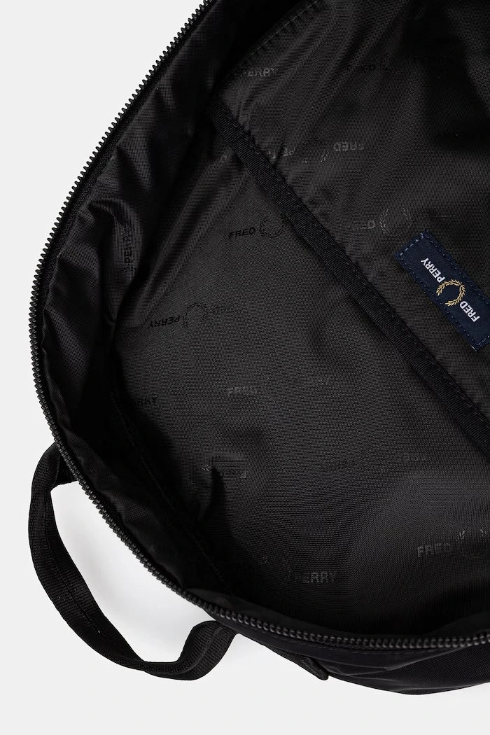 Раница Fred Perry