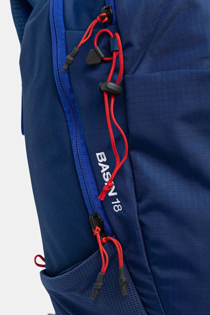 The North Face трекинг раница Basin 18L