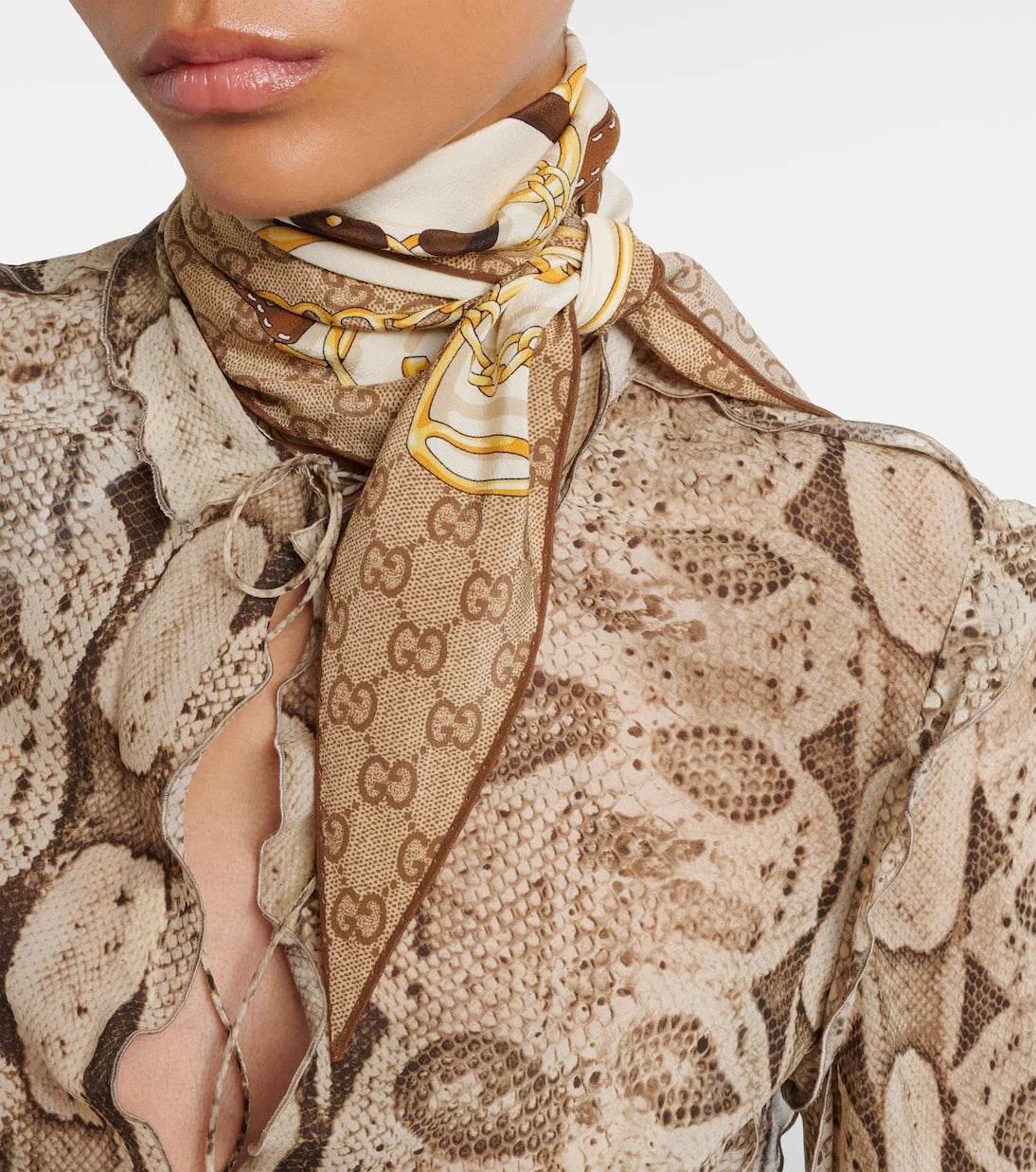 Gucci - GG printed reversible silk twill scarf