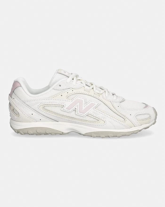 New Balance 204 kadın spor ayakkabı