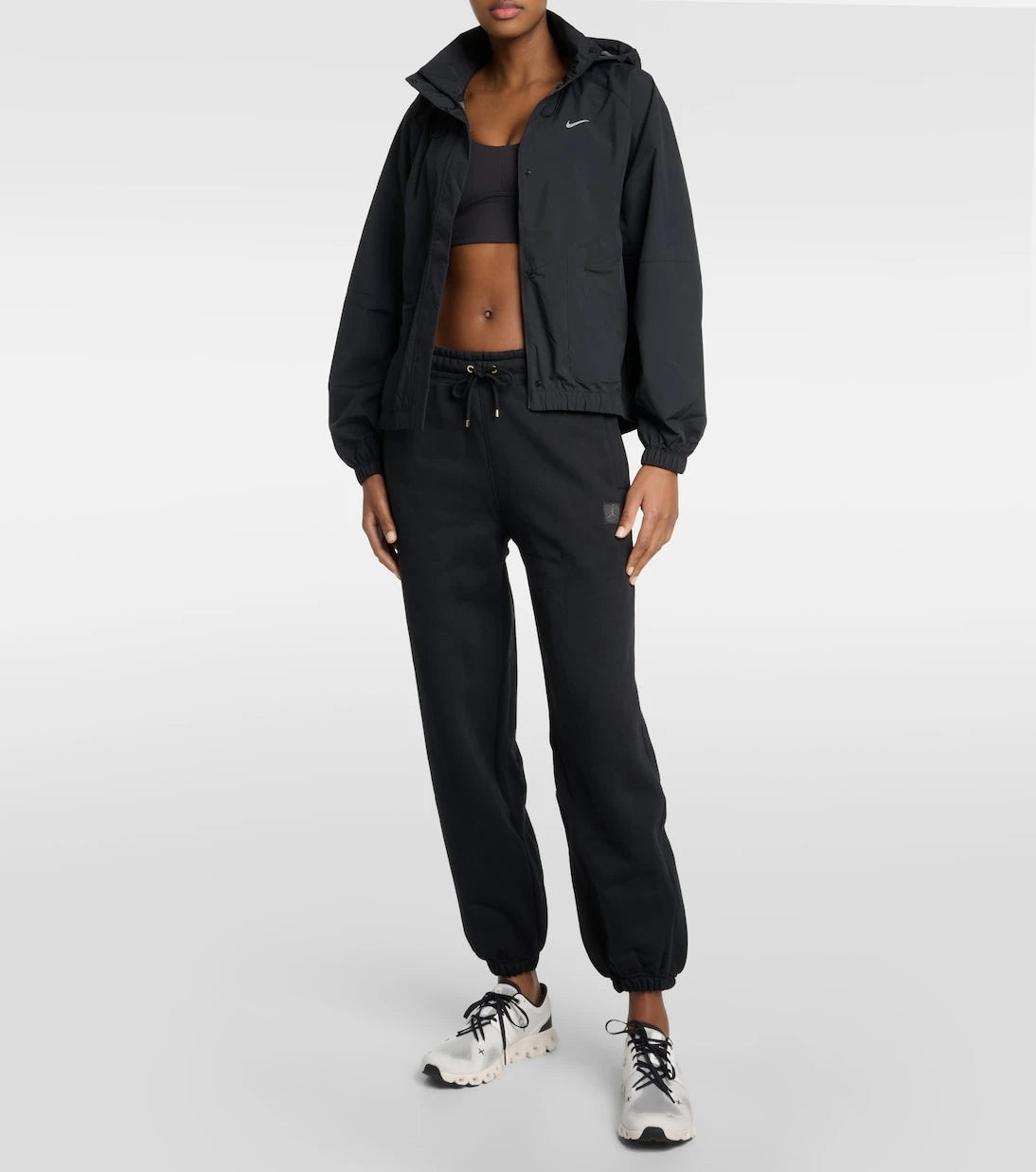 Nike - سترة Storm-FIT Swift