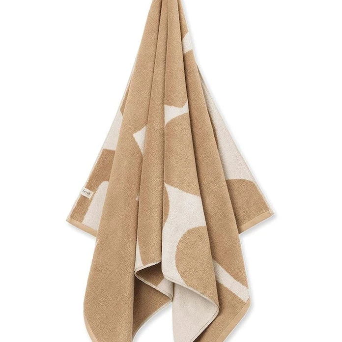 Памучна кърпа ferm LIVING Ebb Bath Towel