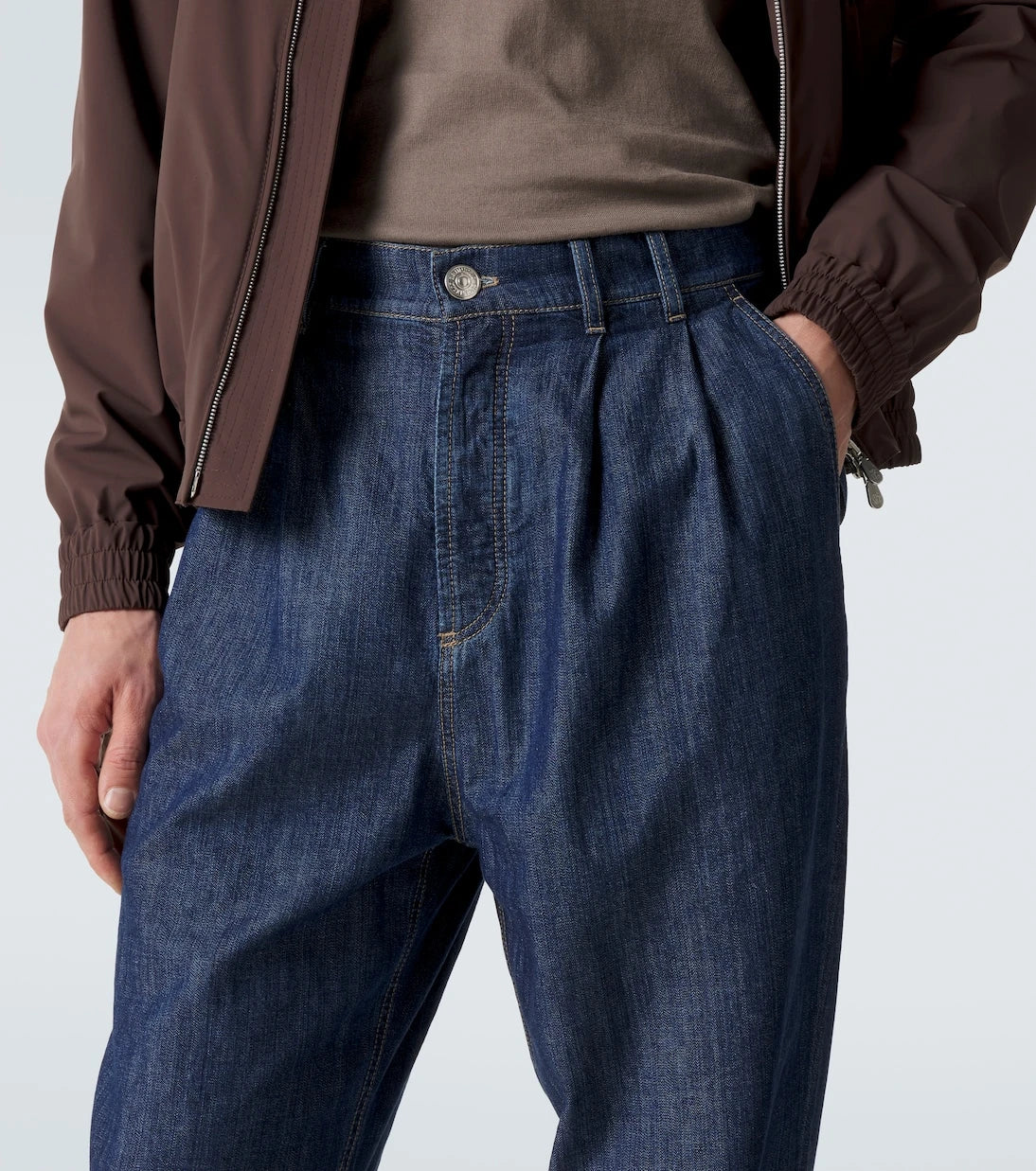Brunello Cucinelli - Pleated tapered jeans