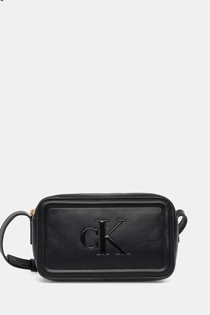 Calvin Klein kadın suni deri çapraz çanta