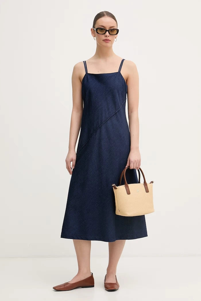 Calvin Klein Jeans рокля от деним