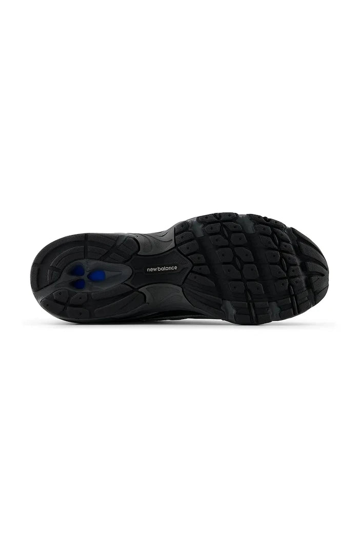 New Balance 740 обувки