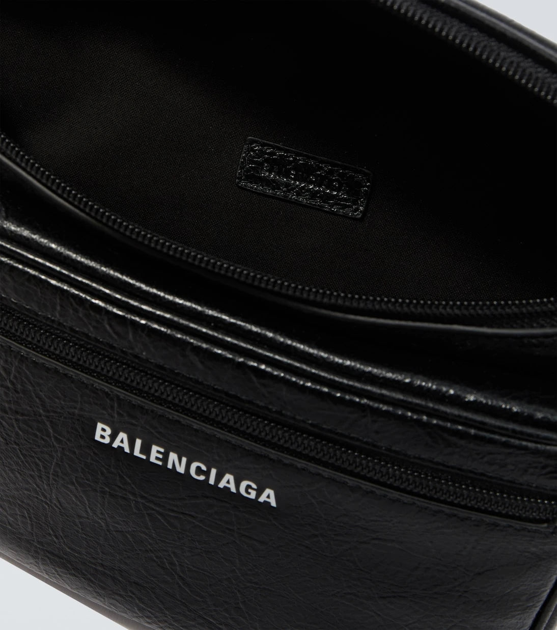 Balenciaga - حقيبة حزام Explorer جلد