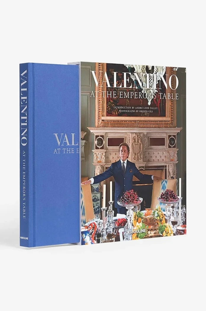 Книга Assouline Valentino: At the Emperor's Table by Valentino Garavani, English