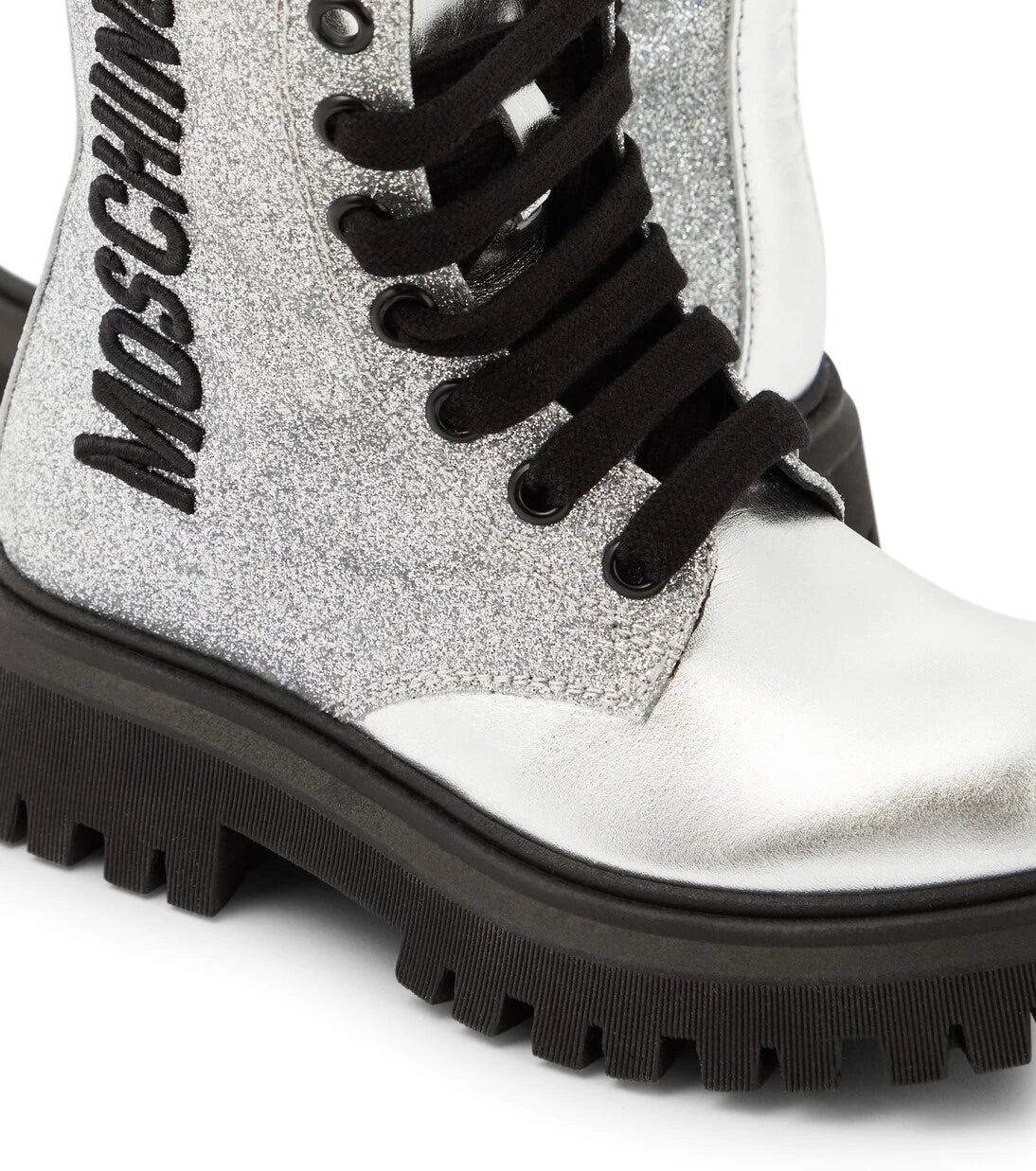 Moschino Kids - بوت جلد لامع بشعار