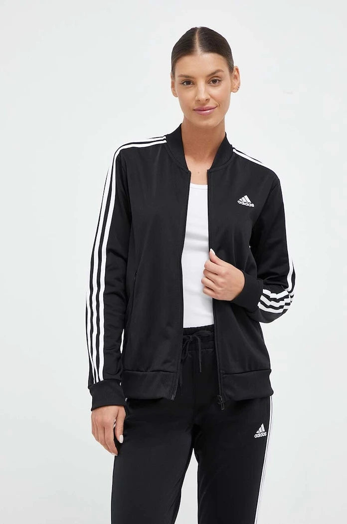 Спортен комплект adidas