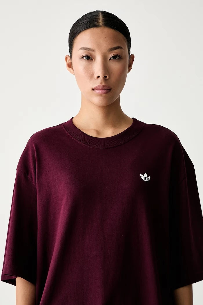 adidas Originals kadın pamuklu Essentials tişört