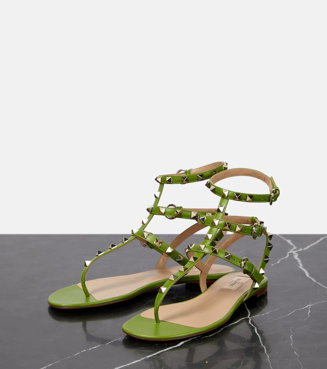 فالنتينو غارافاني - صنادل روكستد جلدية