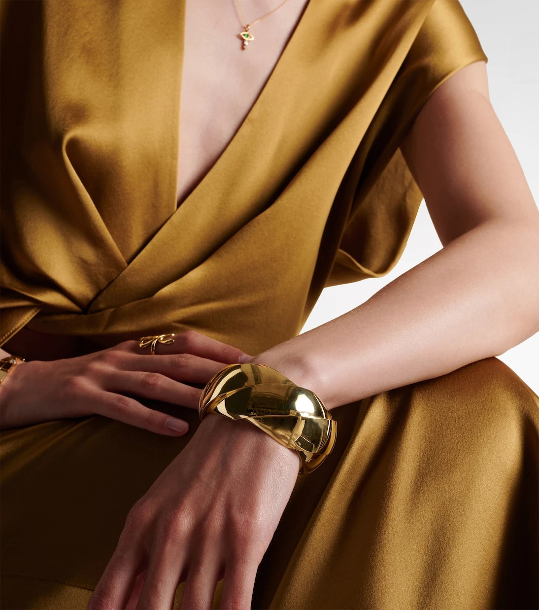 Ileana Makri - Blaze 18kt gold cuff bracelet