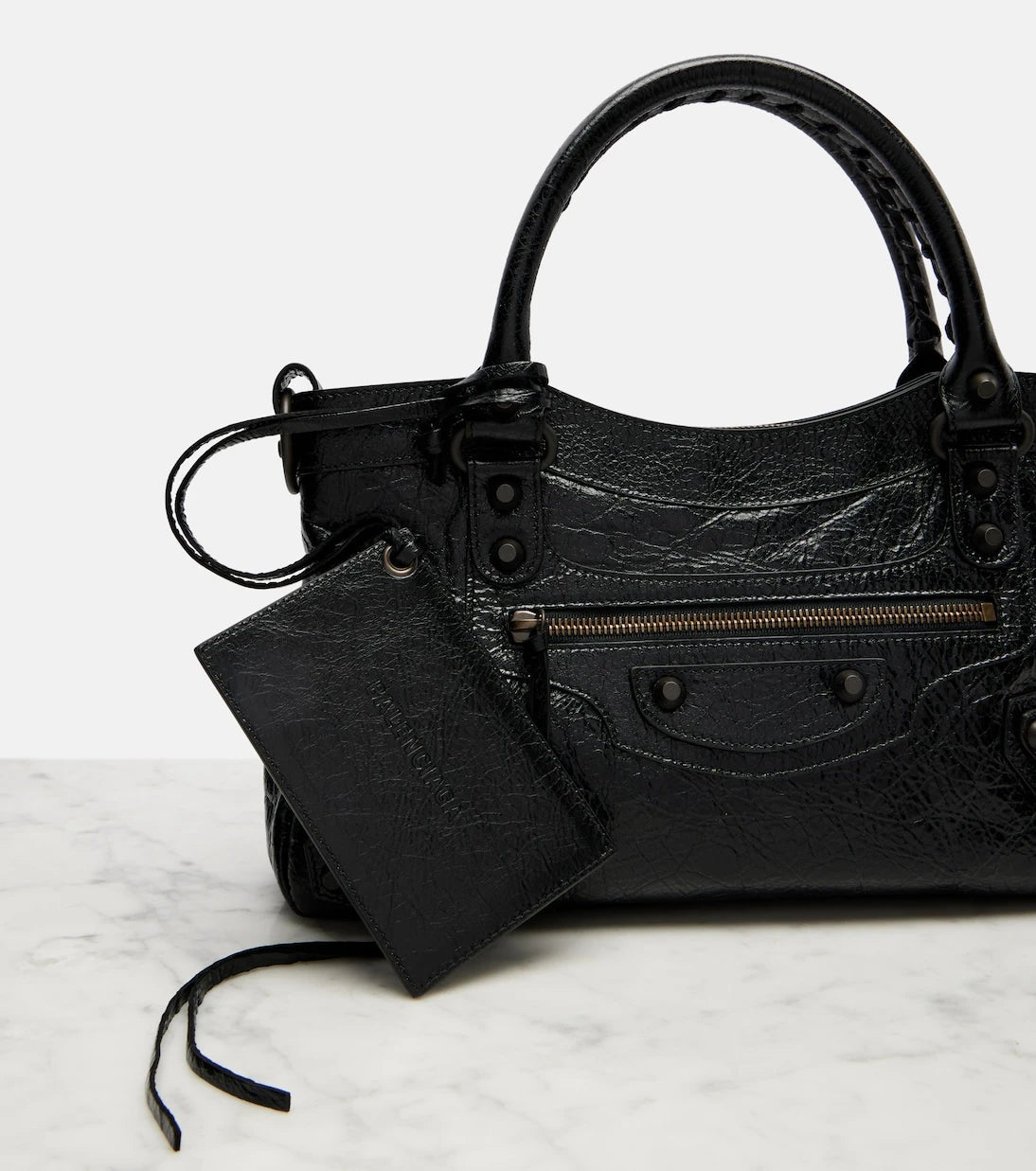 Balenciaga - حقيبة يد علوية صغيرة "لو سيتي" من الجلد