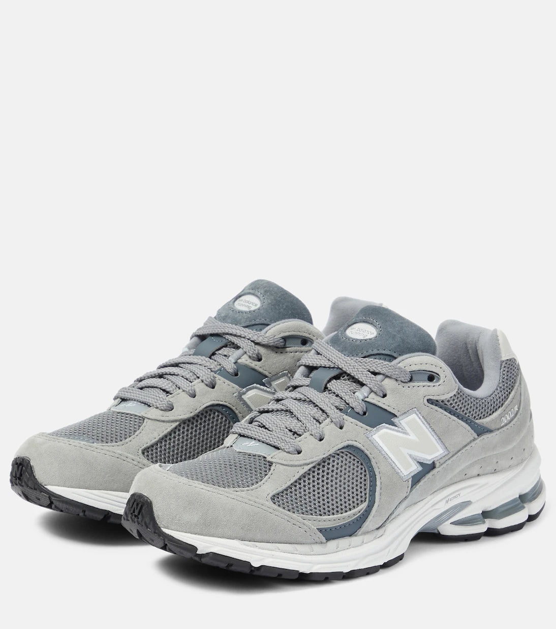 New Balance - حذاء رياضي 2002R من الشمواه
