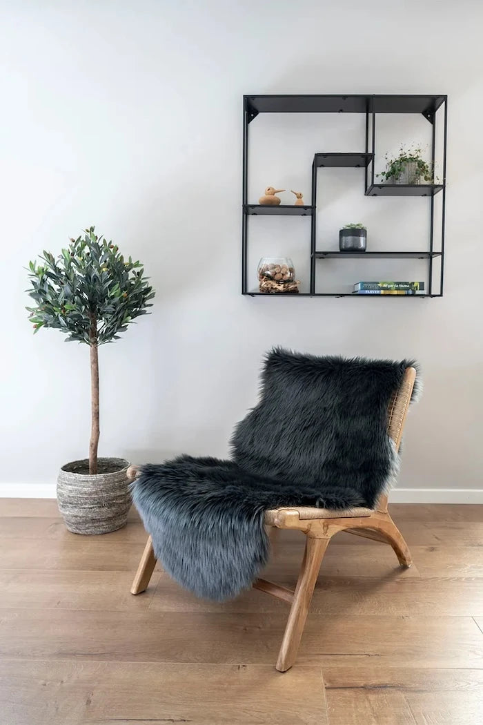 House Nordic Yapay Kuzu Derisi Yatak Örtüsü 60 x 180 cm