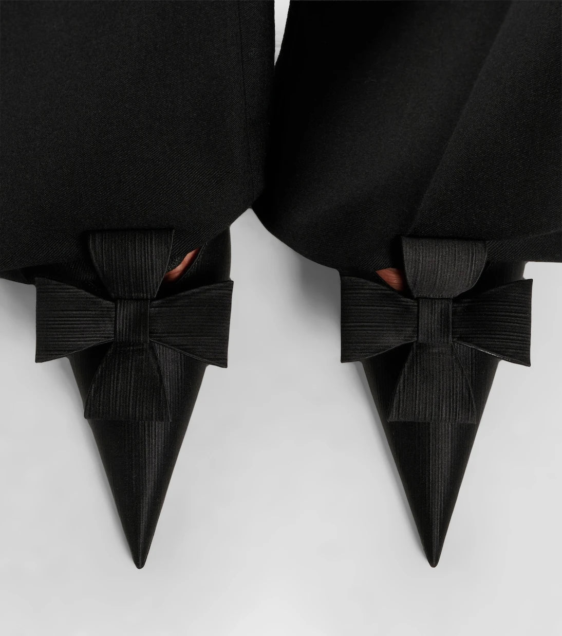 Saint Laurent - Tea bow-detail slingback pumps