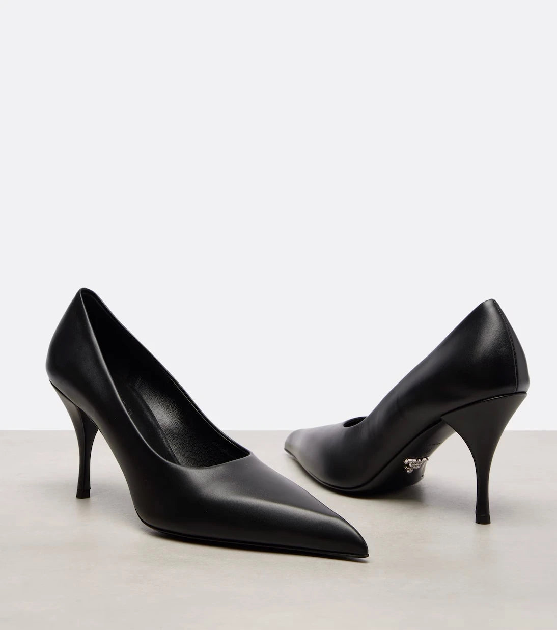 Prada - Leather pumps