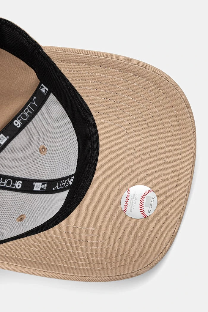 New Era OUTLINE 9FORTY® Pamuklu Vizörlü Şapka