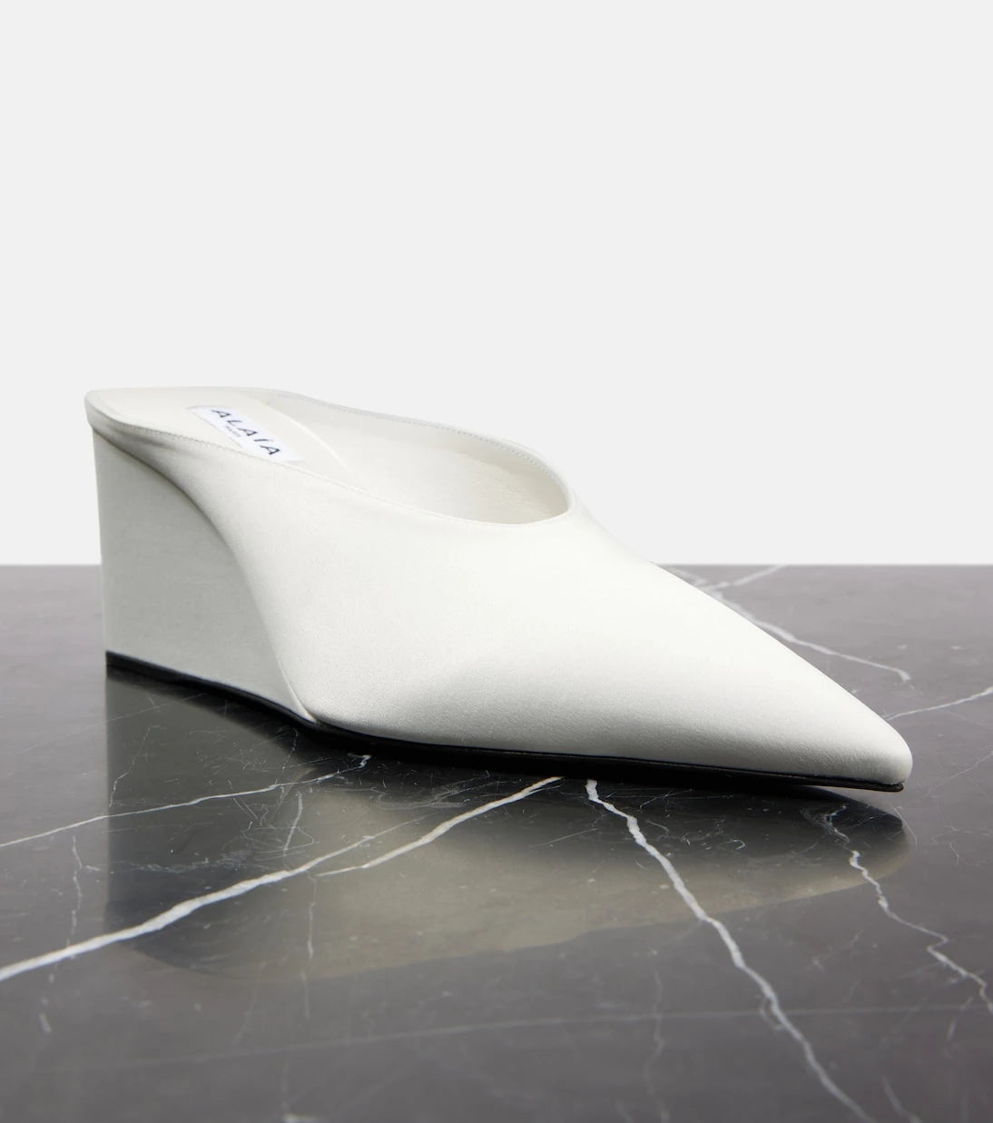 Alaïa - Cube Pointy 75 satin wedges