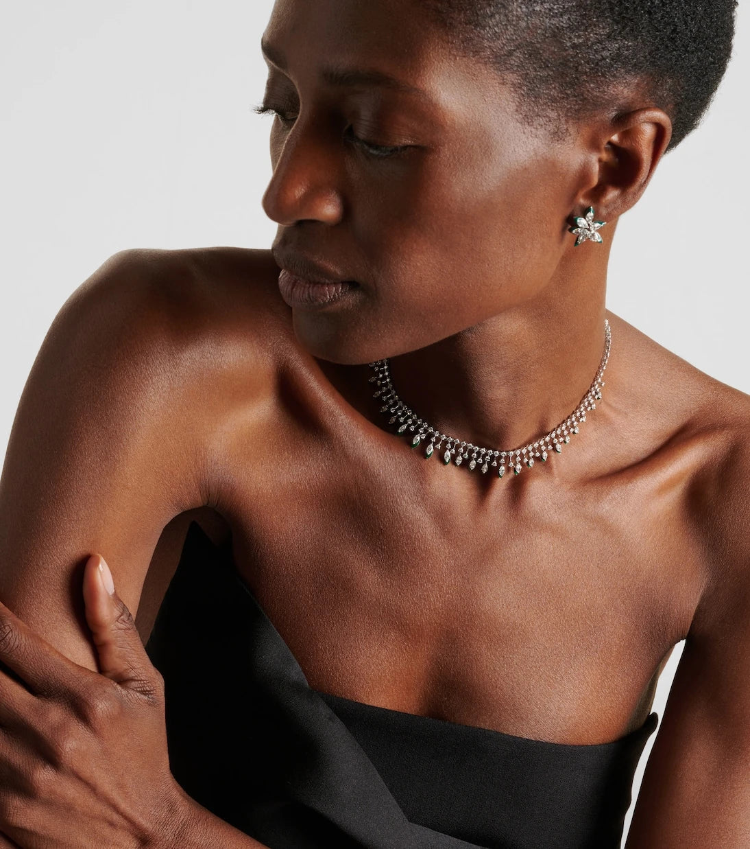 Kamyen - Drop 18kt white gold and enamel choker with diamonds