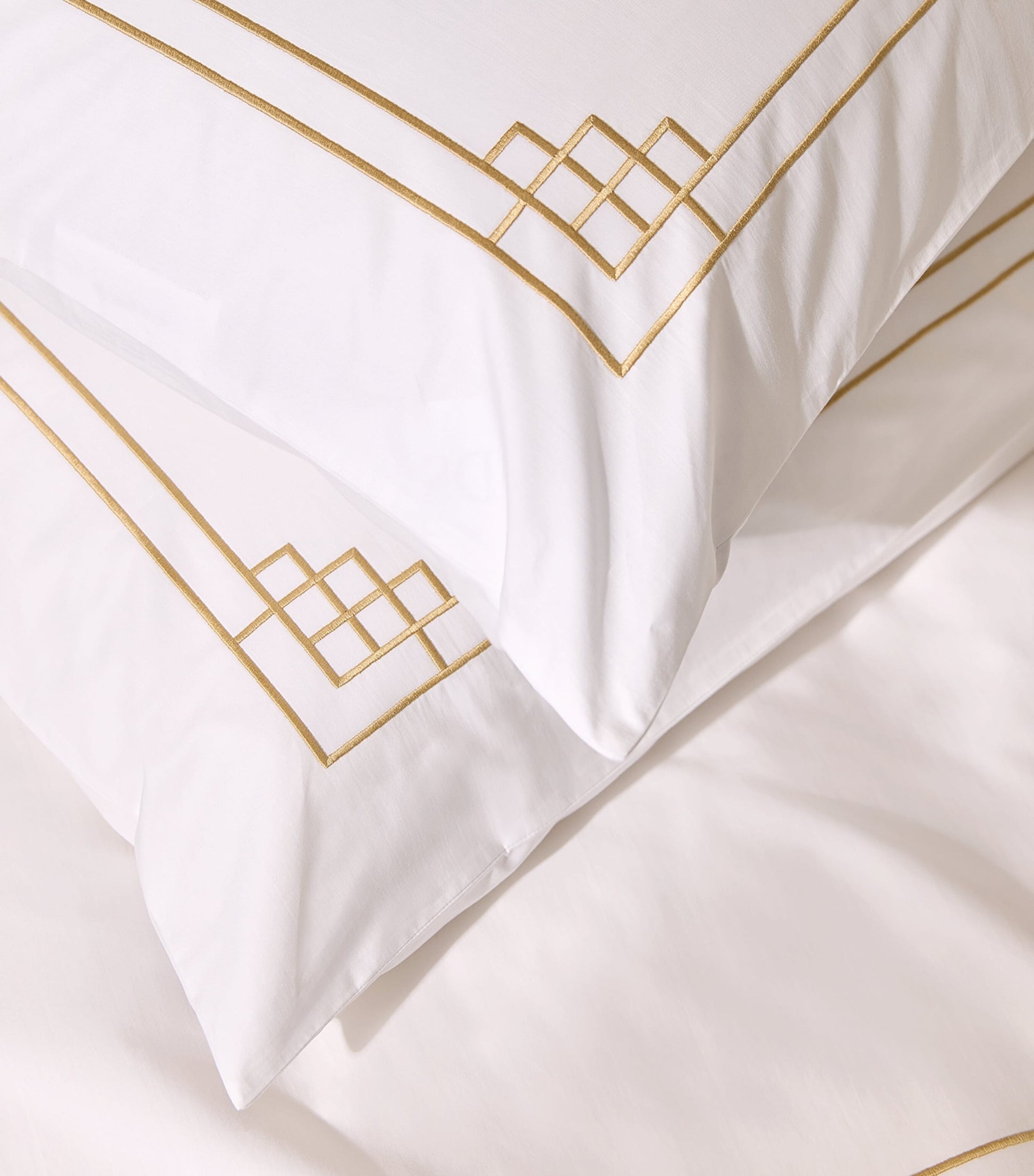 Hendon King Duvet Cover Set (230cm x 220cm)