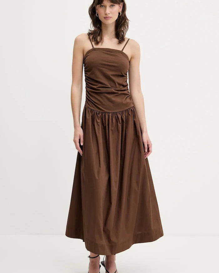 Never Fully Dressed Elbise
