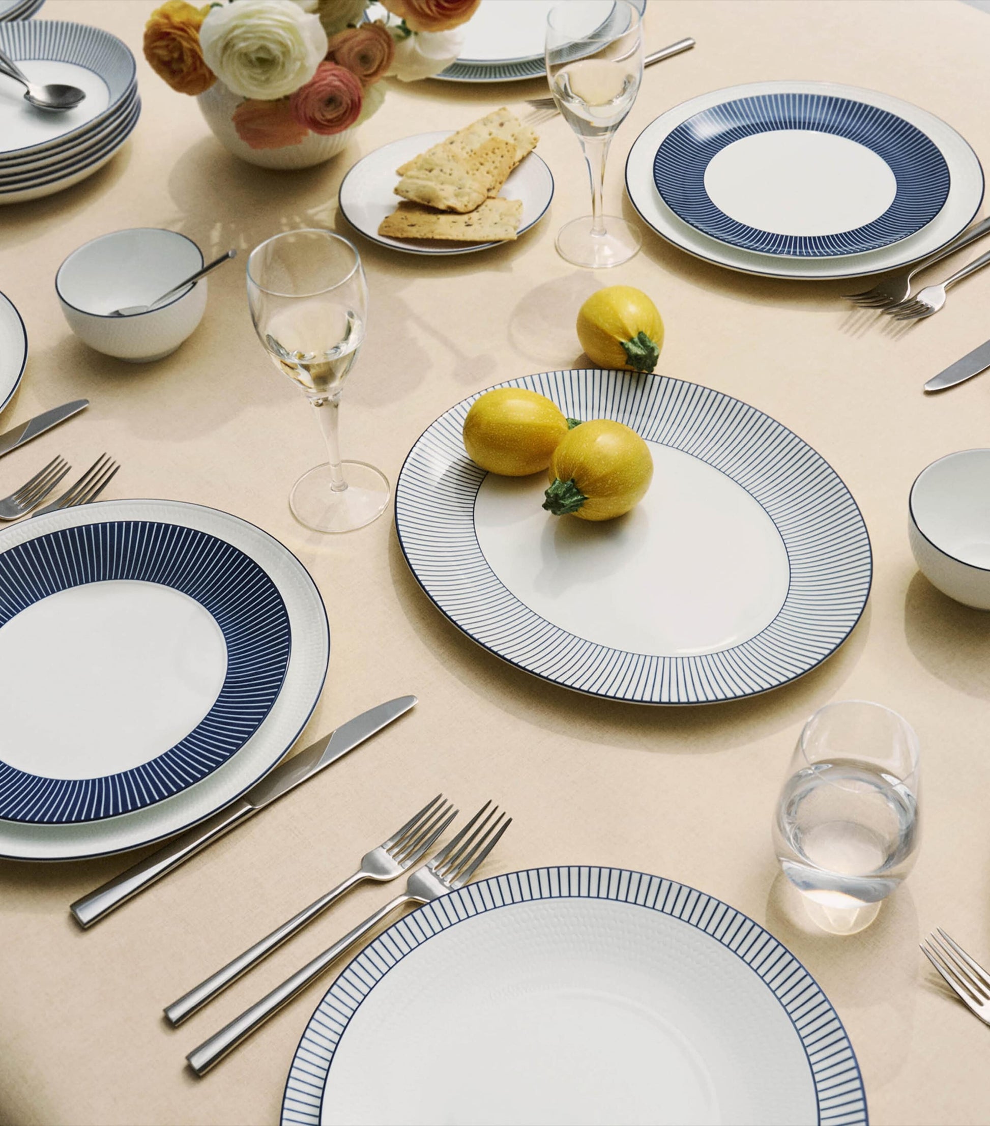 Bone China Gio Blue Plate (23cm)