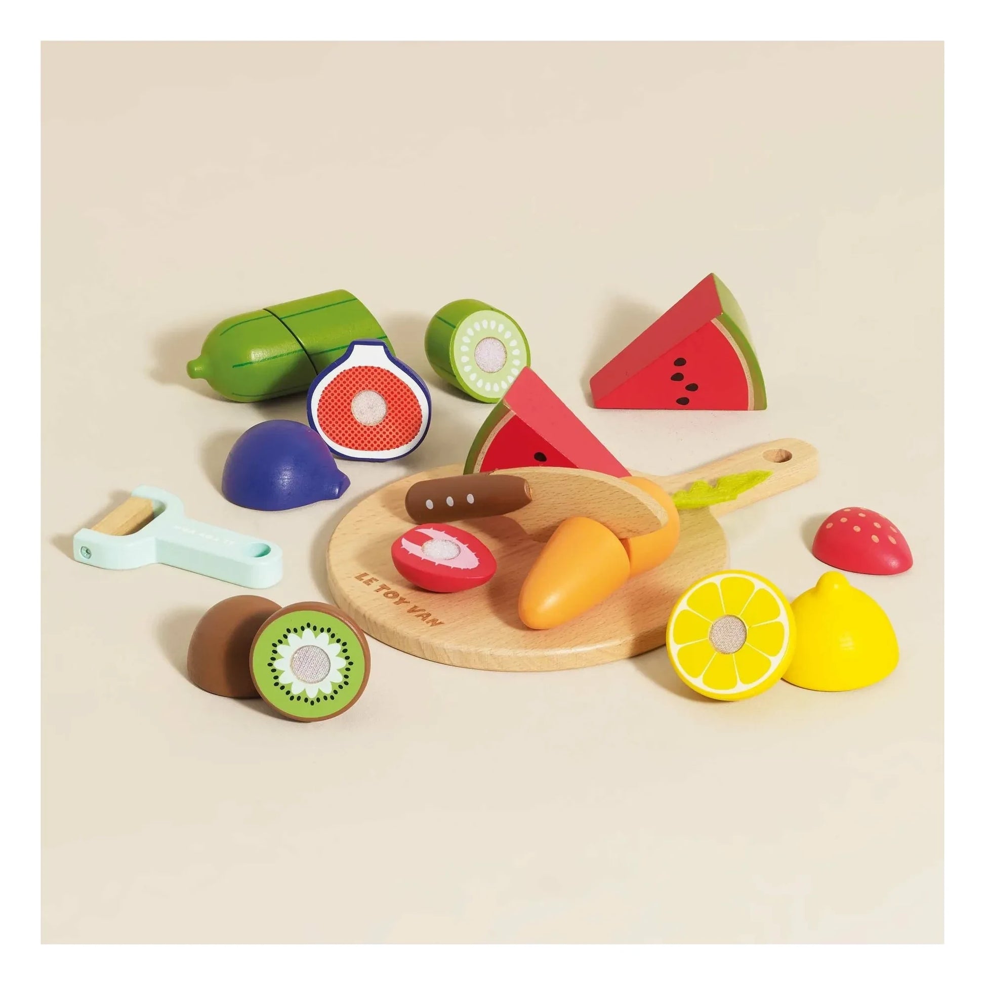 Le Toy Van - Cutting board and food