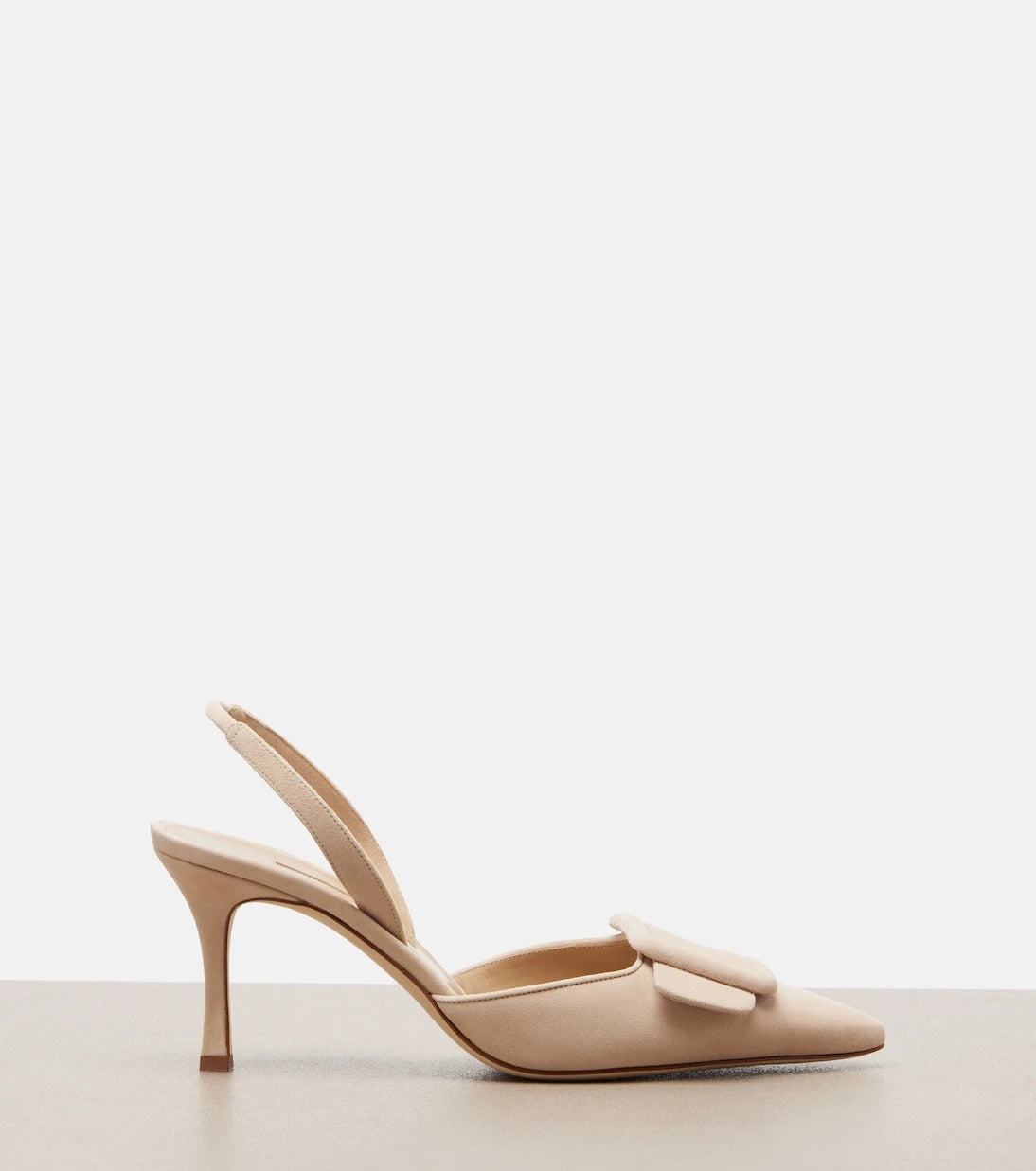 Manolo Blahnik - Maysli suede slingback pumps