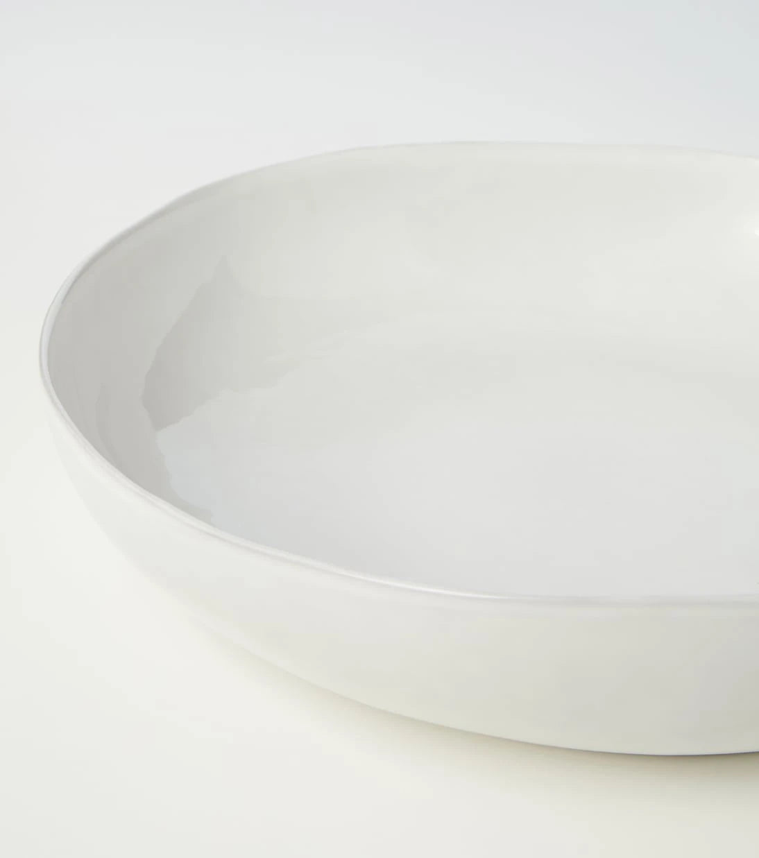 Serax - La Mère serving bowl by Marie Michielssen