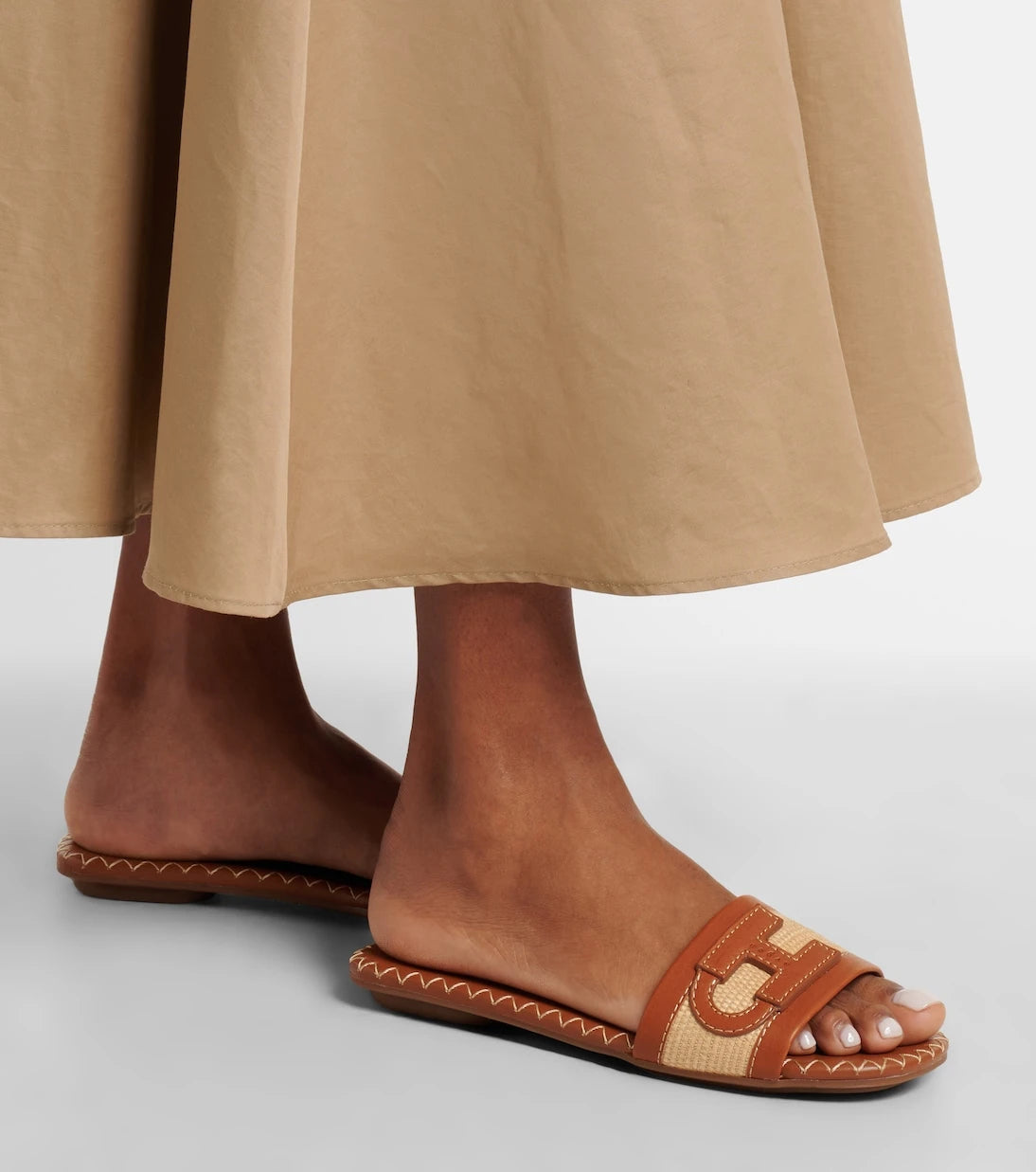 Hogan - Leather-trimmed raffia slides