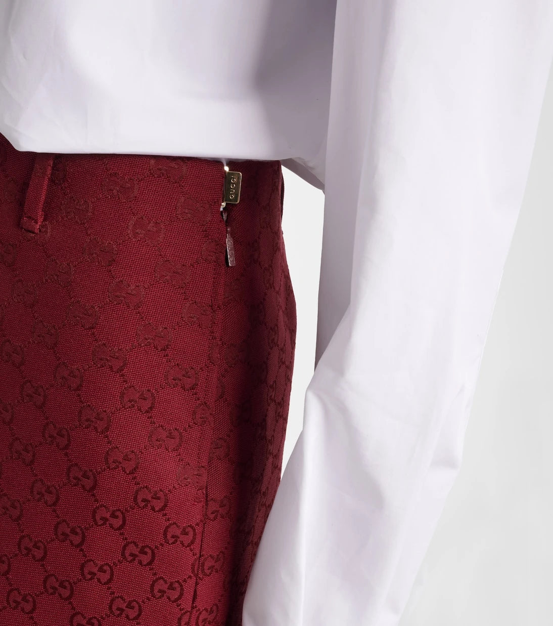 Gucci - تنورة قصيرة من مزيج القطن بنقشة GG من قماش الكانفاس