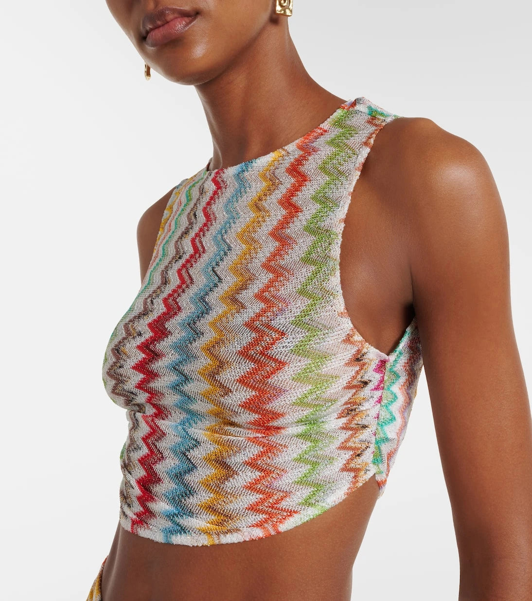 Missoni - توب قصير بتفاصيل متجمعة من قماش اللاميه بنقشة متعرجة