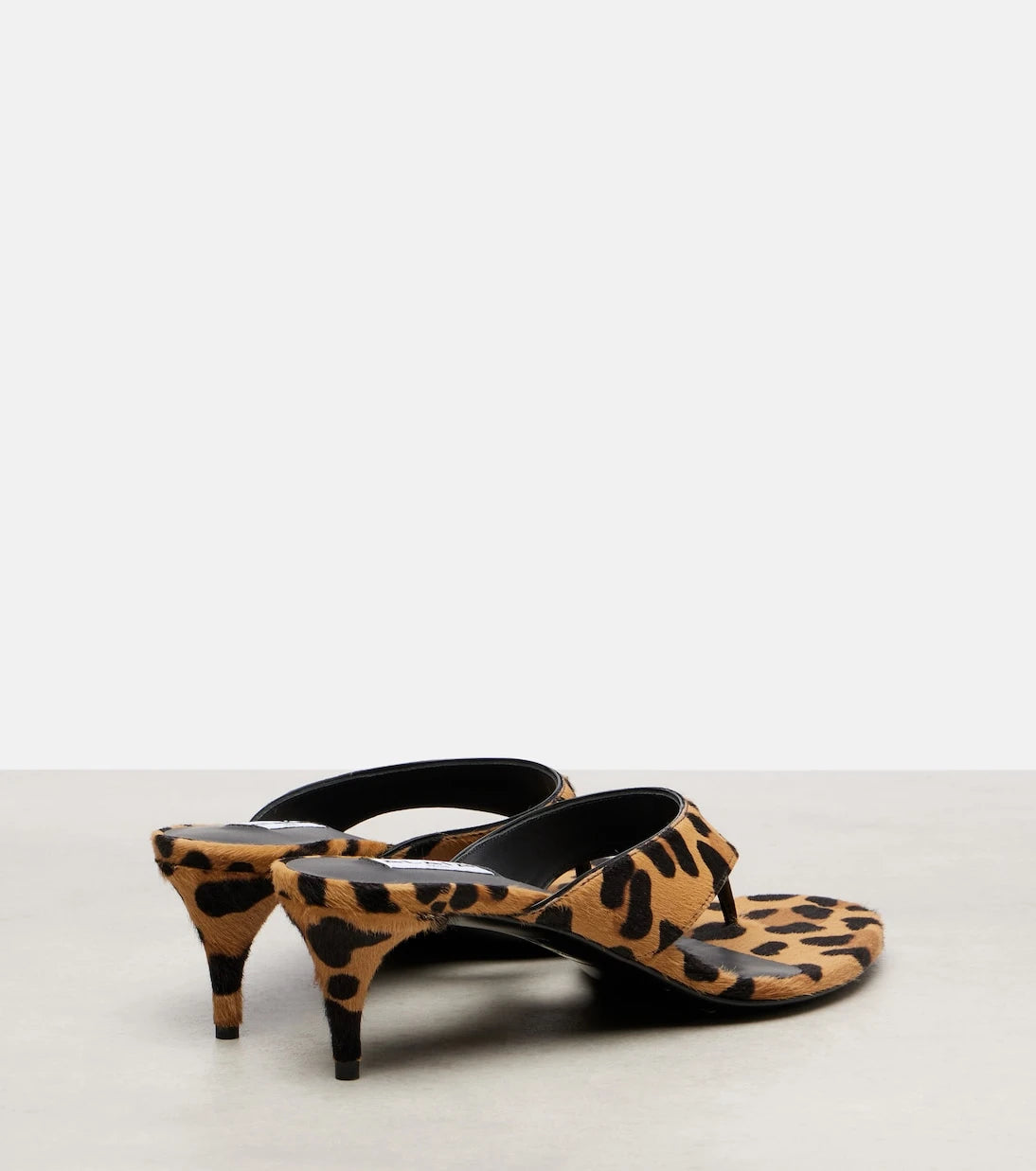 Alaïa - صندل ثونغ 55 من جلد العجل