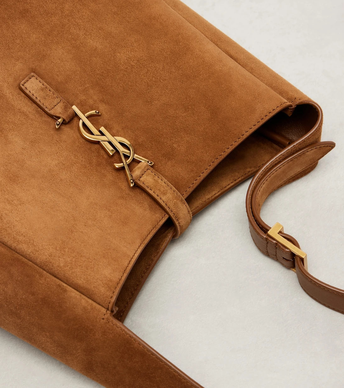 Saint Laurent - Le 5 à 7 Supple Small suede shoulder bag