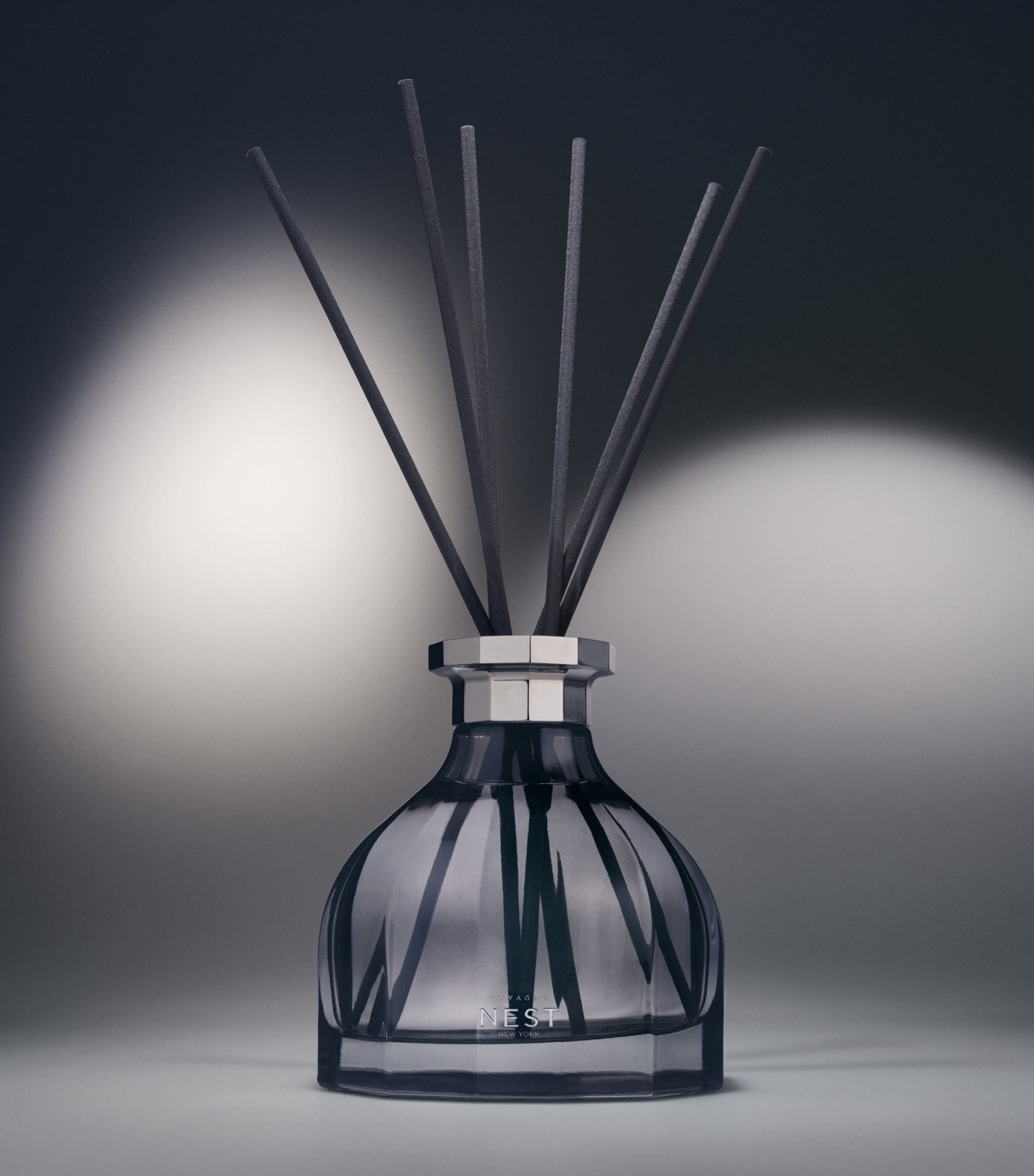 NEST New York VOYAGES Oud Mystique Diffuser (500ml)