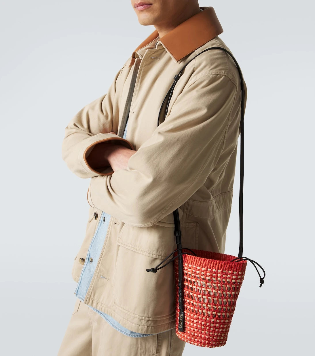 Loewe - حقيبة كتف باولا أيبزا بحواف جلدية
