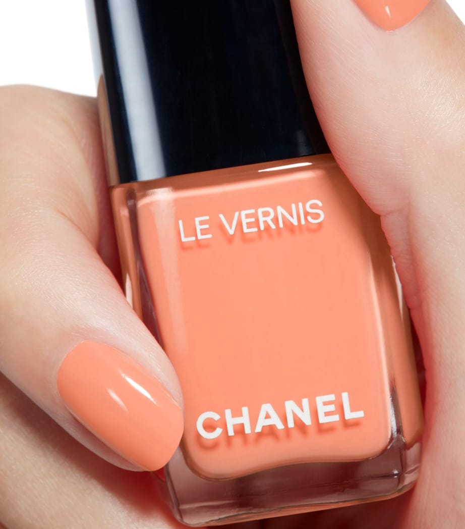 CHANEL LE VERNIS Longwear Nail Colour