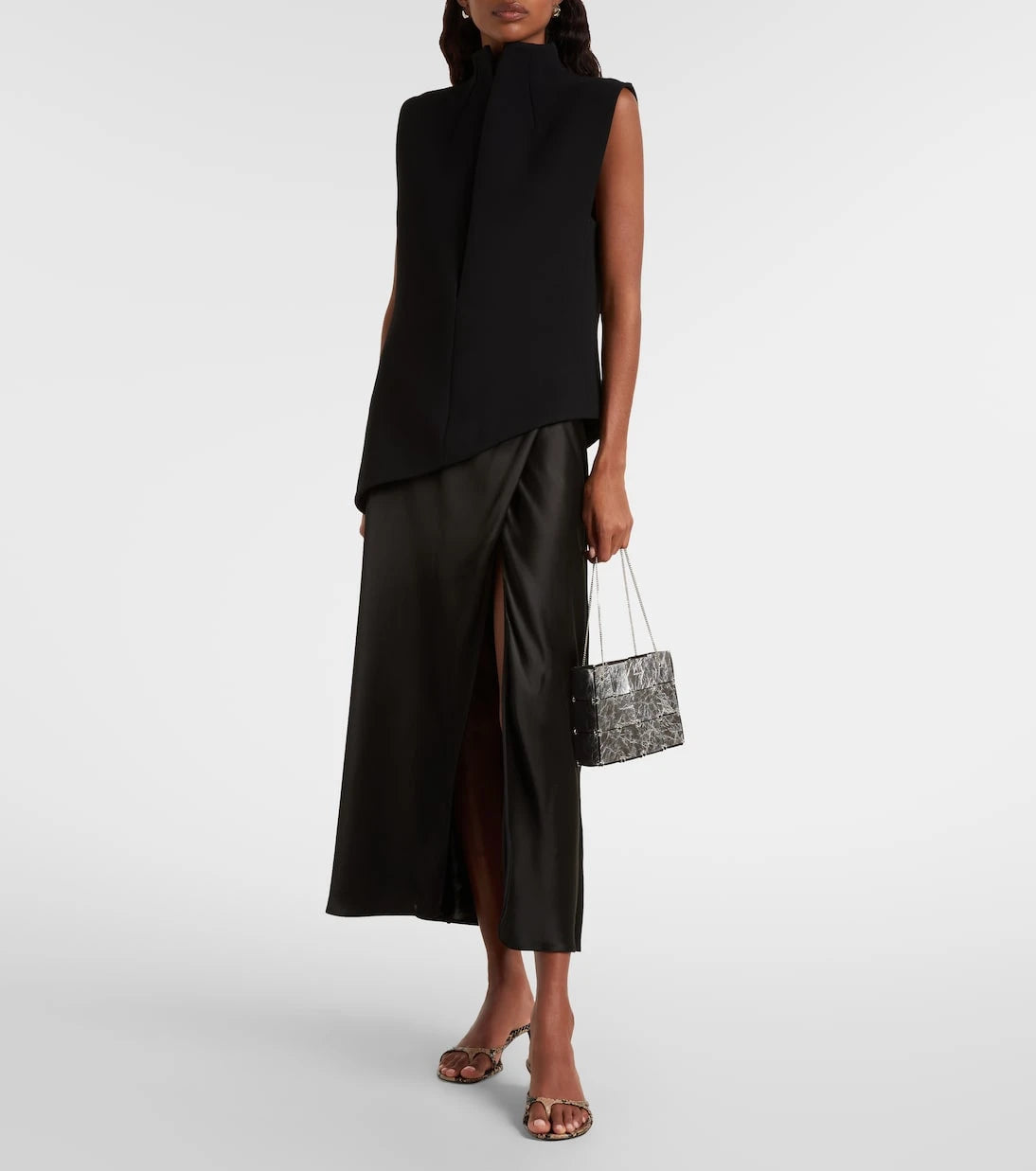 Khaite - Von asymmetric top