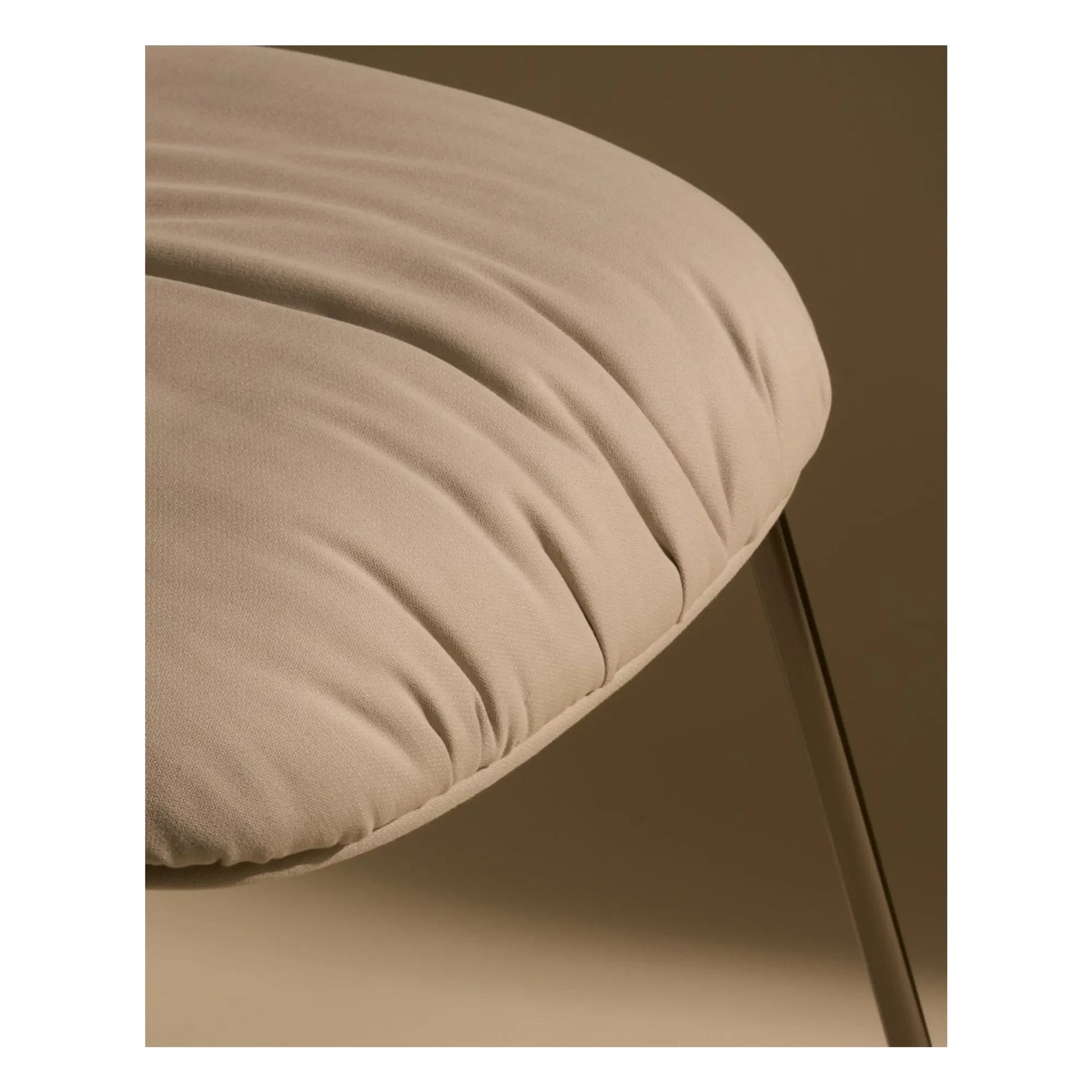 Gubi - Beetle Soft chair, Gamfratesi | Beige