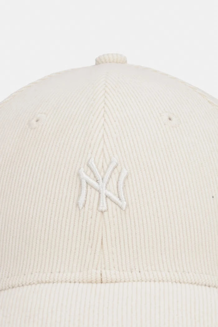 New Era kadife MINI CORD 940 NYY бейзбол şapkası